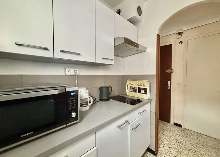 De La L'ile-rousse LʼÎle-Rousse